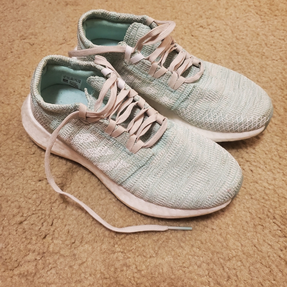 Adidas Womens Pureboost Size 7 New